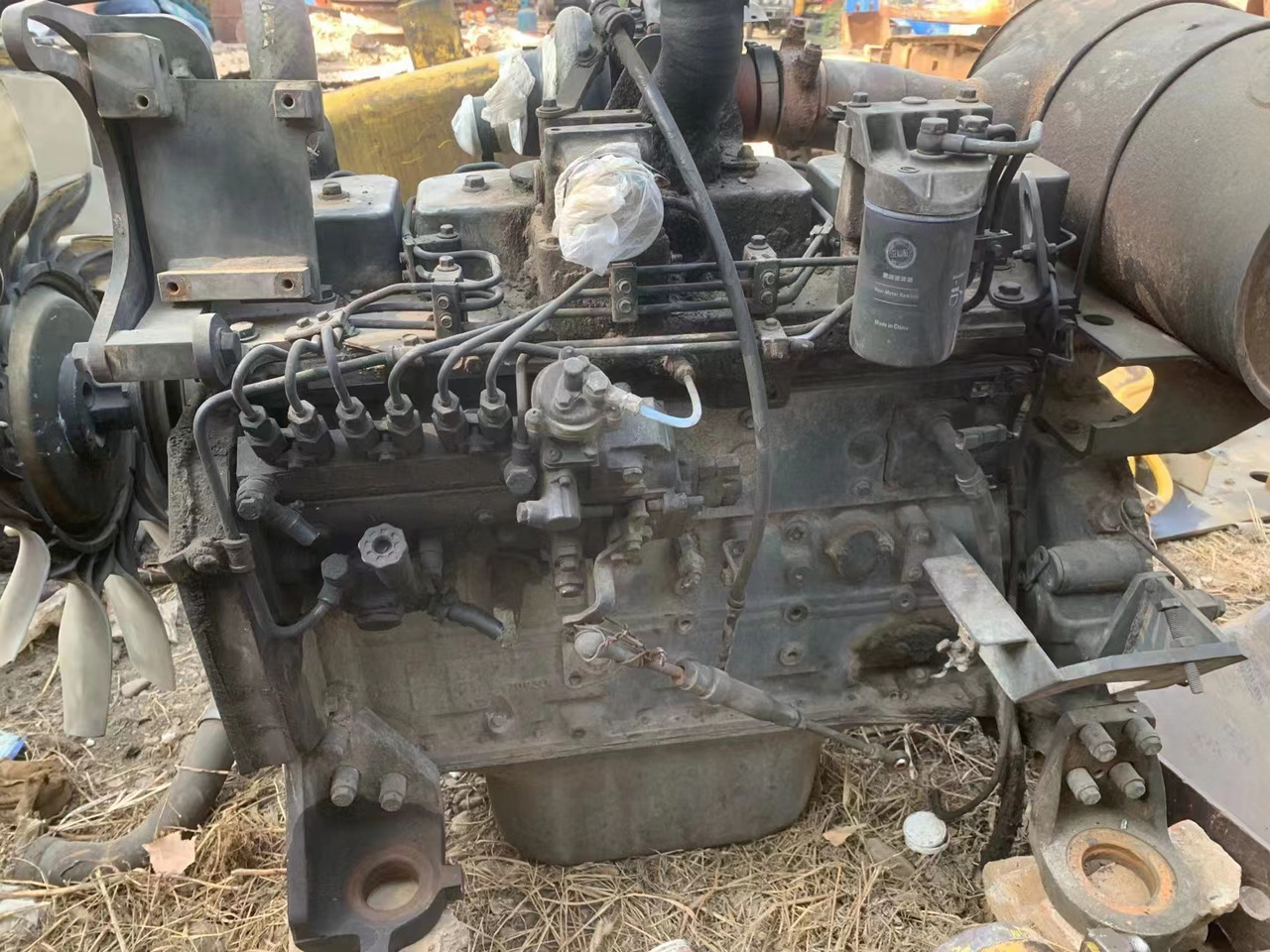 KOMATSU 6D102 - المحرك - حفارة: صور 4 KOMATSU 6D102 - المحرك - حفارة: صور 4