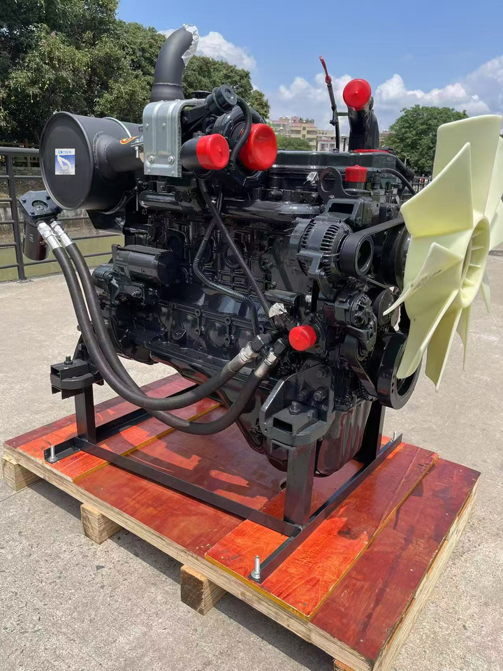 KOMATSU 6D107E-1 - المحرك - حفارة: صور 1 KOMATSU 6D107E-1 - المحرك - حفارة: صور 1