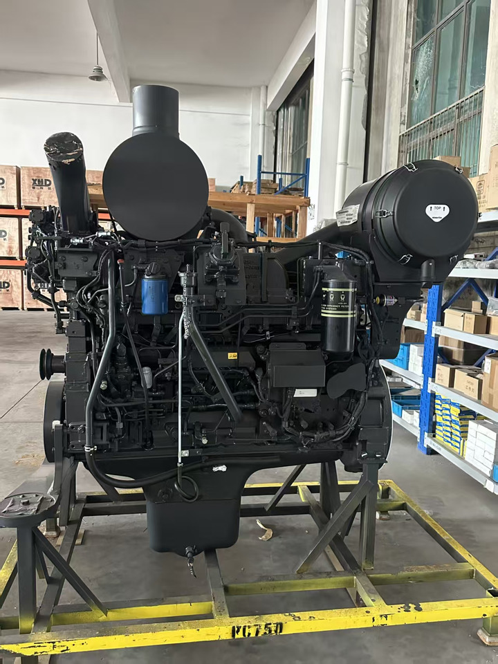 KOMATSU 6D140E-5 - المحرك - حفارة: صور 1 KOMATSU 6D140E-5 - المحرك - حفارة: صور 1