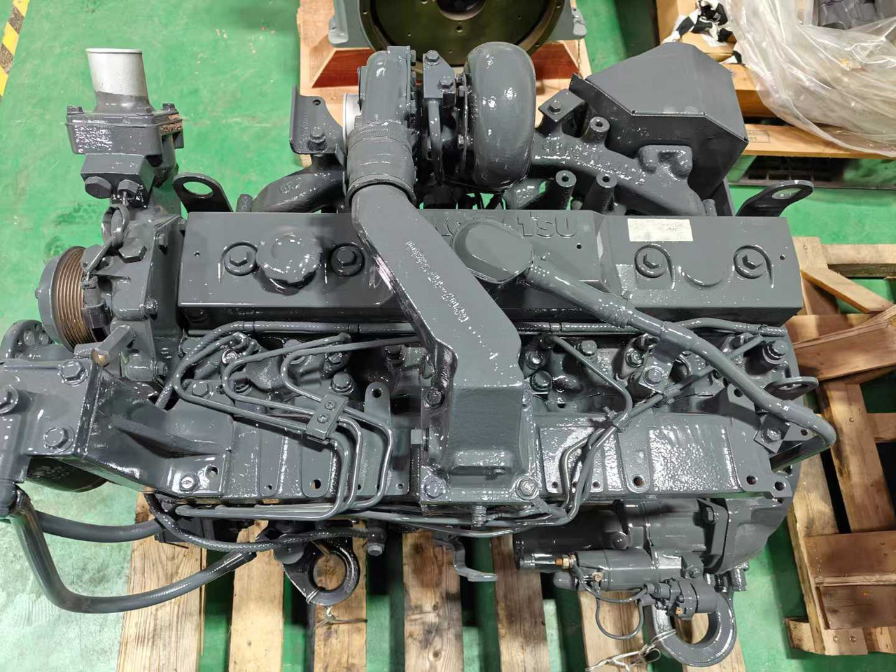 KOMATSU 6D95 - المحرك - حفارة: صور 2 KOMATSU 6D95 - المحرك - حفارة: صور 2