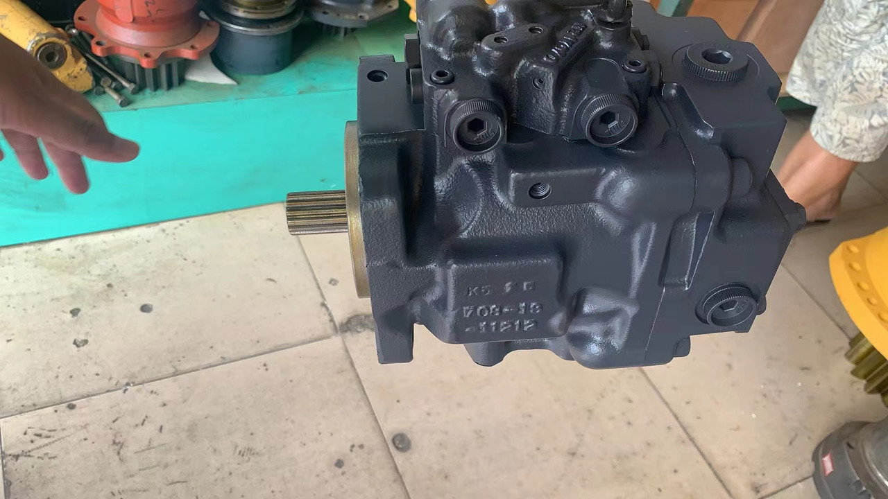KOMATSU 708-1t-00540 - مضخة هيدروليكية - حفارة: صور 2 KOMATSU 708-1t-00540 - مضخة هيدروليكية - حفارة: صور 2