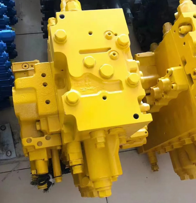 KOMATSU PC200-8 - صمام هيدروليكي - حفارة: صور 2 KOMATSU PC200-8 - صمام هيدروليكي - حفارة: صور 2