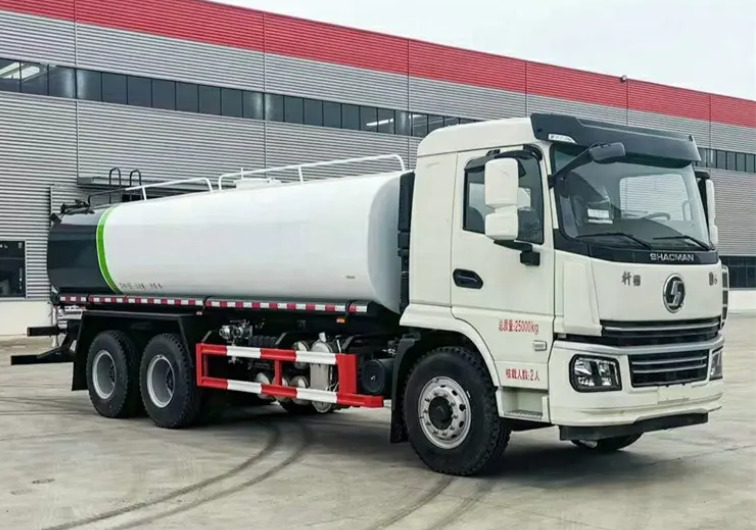 SHACMAN SHACMAN  H3000 20 cubic  meters tanker - شاحنة صهريج: صور 1 SHACMAN SHACMAN  H3000 20 cubic  meters tanker - شاحنة صهريج: صور 1