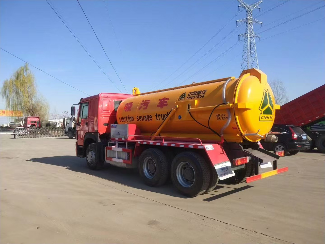 SINOTRUK SINOTRUK  336  suction sewage truck - شاحنات الحاويات / جسم علوي قابل للتغيير شاحنة: صور 4 SINOTRUK SINOTRUK  336  suction sewage truck - شاحنات الحاويات / جسم علوي قابل للتغيير شاحنة: صور 4