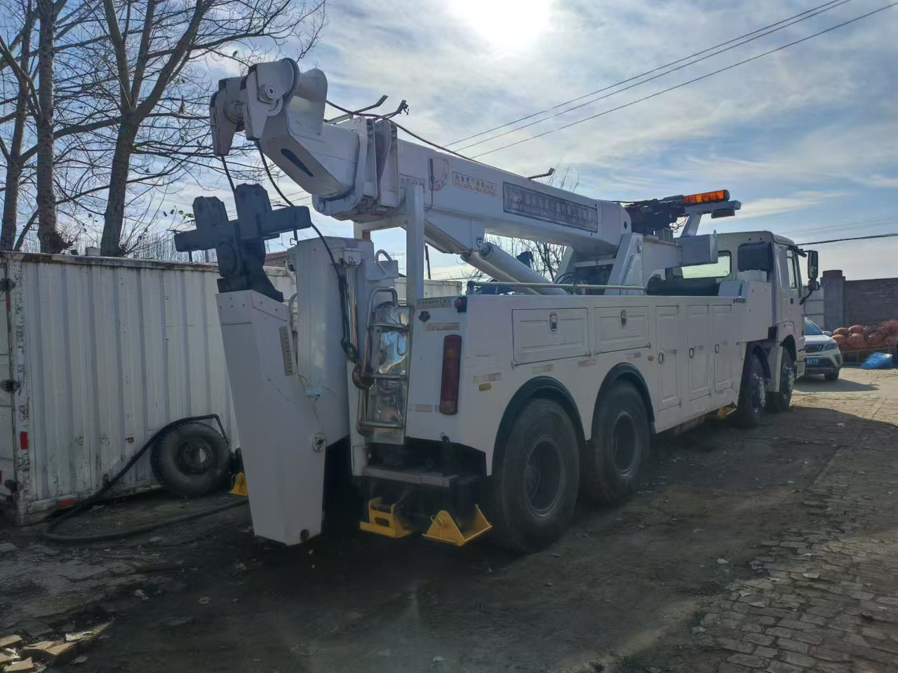 SINOTRUK wrecker - شاحنة: صور 3 SINOTRUK wrecker - شاحنة: صور 3