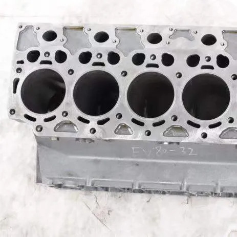 VOLVO D6E - كتلة اسطوانة - حفارة: صور 1 VOLVO D6E - كتلة اسطوانة - حفارة: صور 1