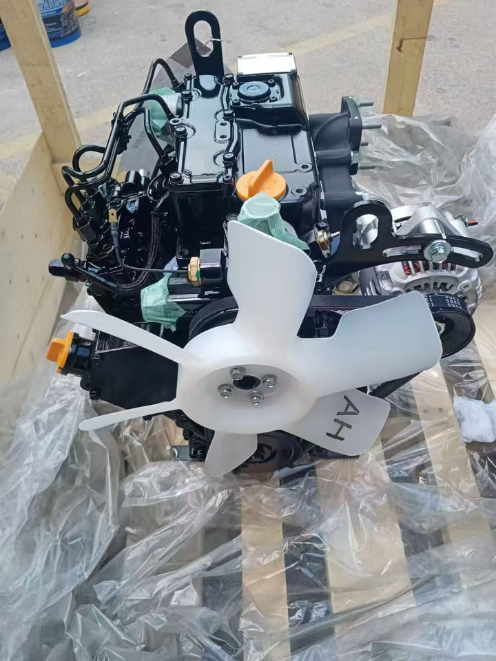 YANMAR 3TNV70 - المحرك - حفارة: صور 1 YANMAR 3TNV70 - المحرك - حفارة: صور 1