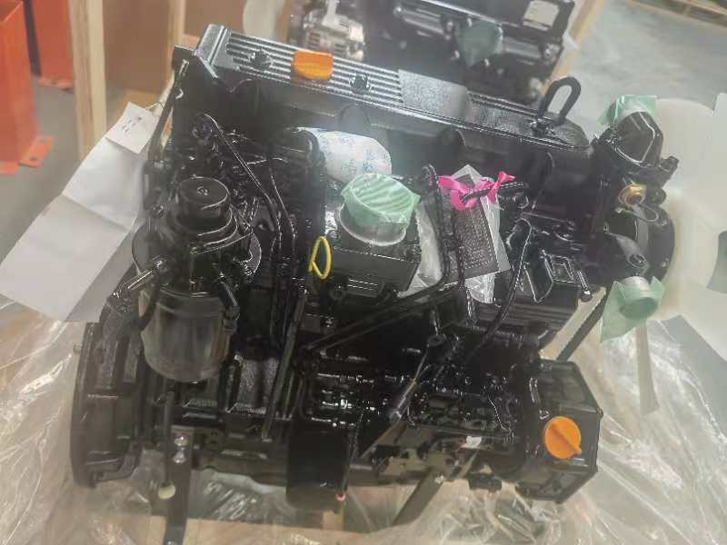 YANMAR 4TNE94 - المحرك - رافعة شوكية: صور 2 YANMAR 4TNE94 - المحرك - رافعة شوكية: صور 2