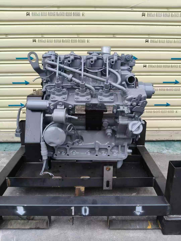 Isuzu 3LB1 - المحرك - حفارة: صور 5 Isuzu 3LB1 - المحرك - حفارة: صور 5