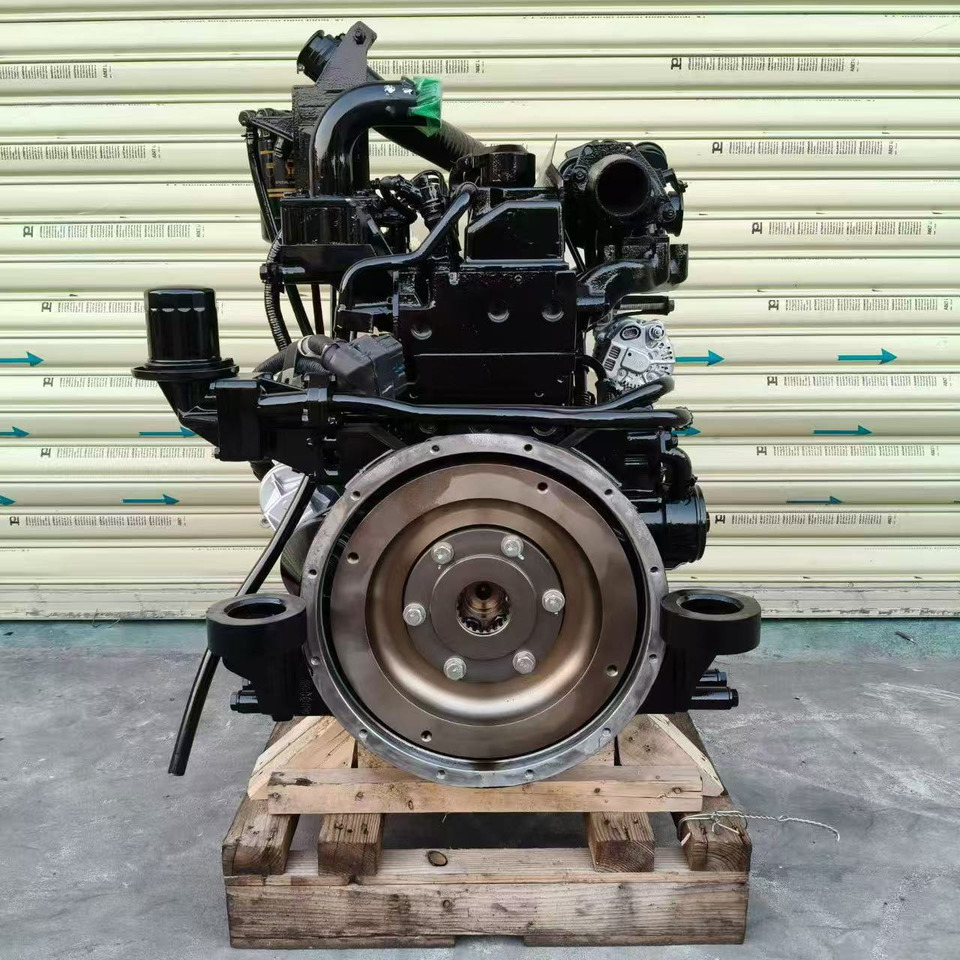 KOMATSU 4D95LE-5 - المحرك - حفارة: صور 4 KOMATSU 4D95LE-5 - المحرك - حفارة: صور 4