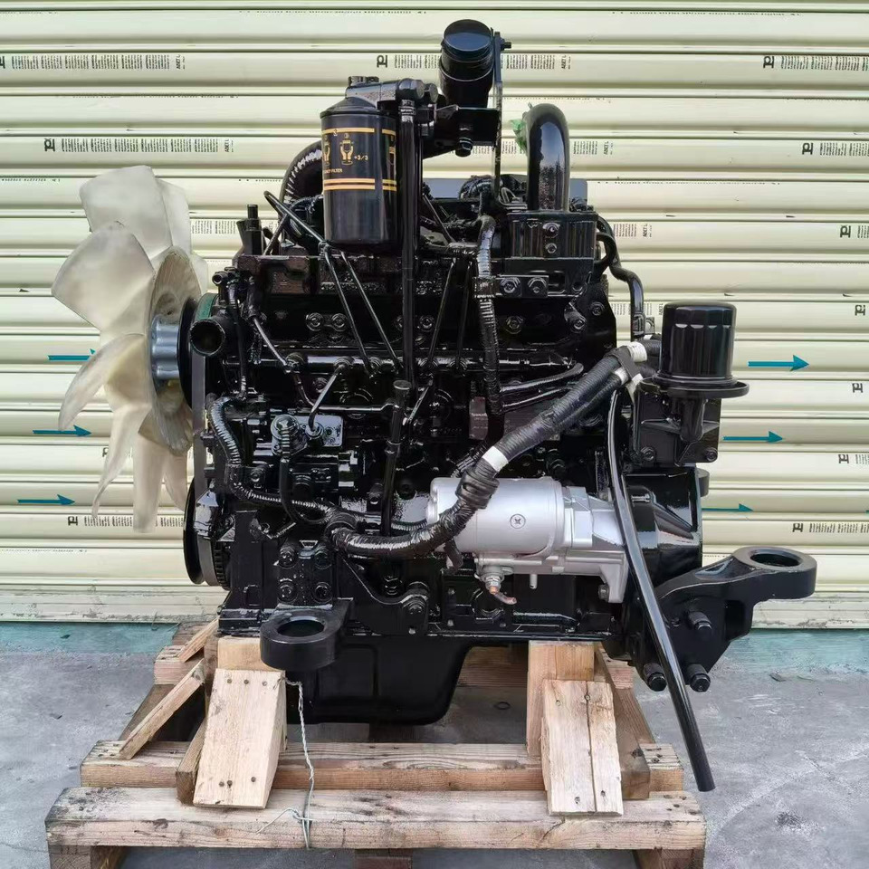 KOMATSU 4D95LE-5 - المحرك - حفارة: صور 2 KOMATSU 4D95LE-5 - المحرك - حفارة: صور 2