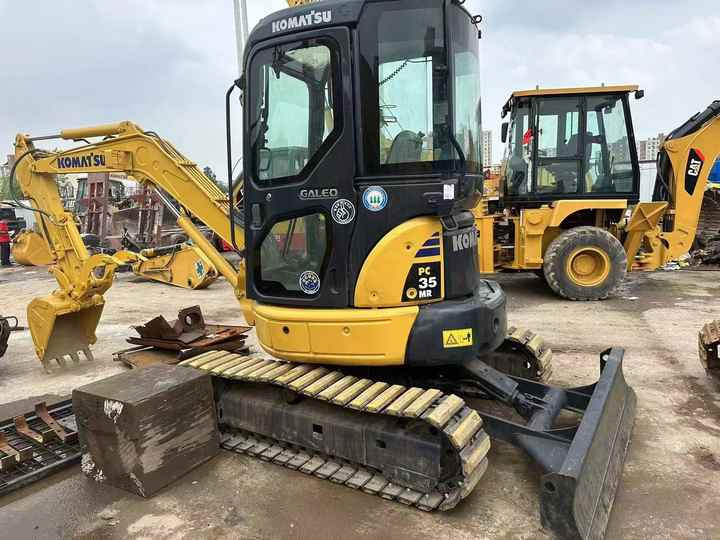 Best Quality Komatsu PC35mr Used Mini Excavator Earth-moving Machinery in Good Performance - حفارات زحافة: صور 2 Best Quality Komatsu PC35mr Used Mini Excavator Earth-moving Machinery in Good Performance - حفارات زحافة: صور 2