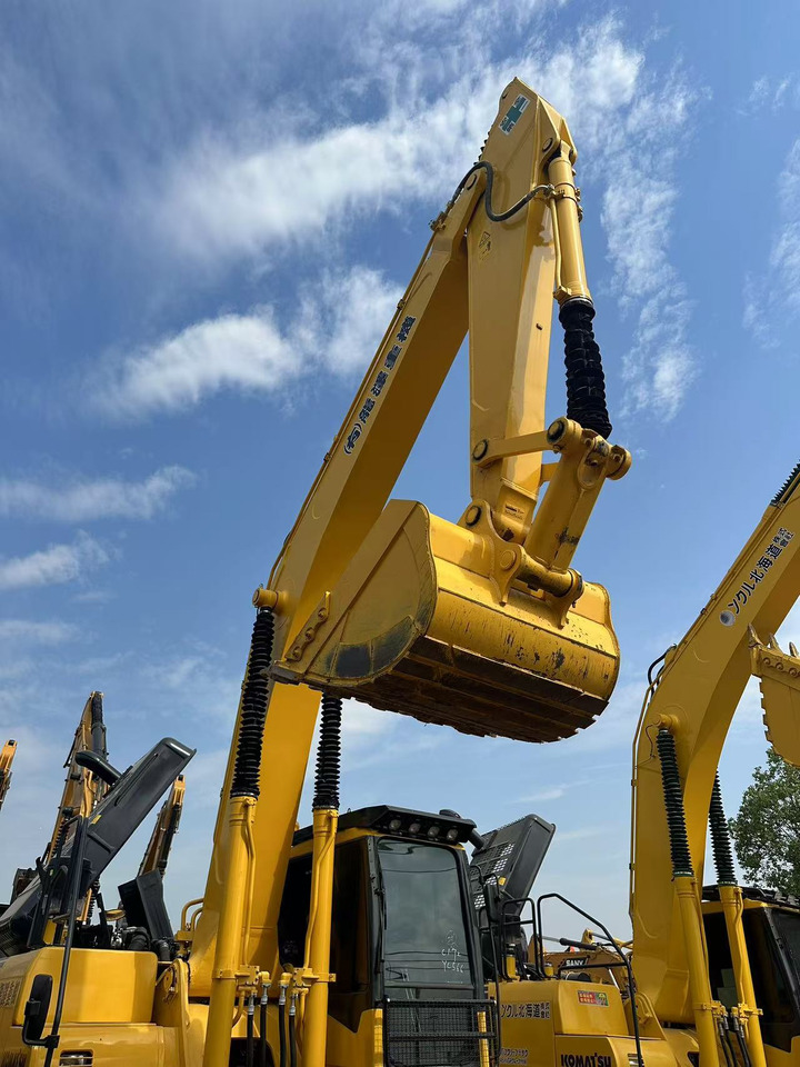 Big Machine Excavator Used PC350-7 - حفارات زحافة: صور 5 Big Machine Excavator Used PC350-7 - حفارات زحافة: صور 5