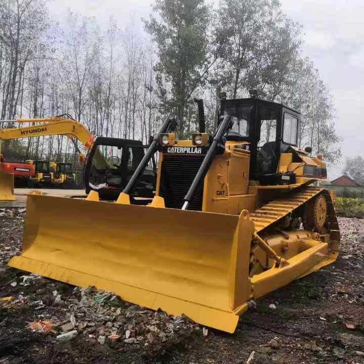 CAT High Quality Used Machinery , Original D6h Cat Bulldozer , Winch Attached Cat Bulldozer - بلدوزر: صور 1 CAT High Quality Used Machinery , Original D6h Cat Bulldozer , Winch Attached Cat Bulldozer - بلدوزر: صور 1