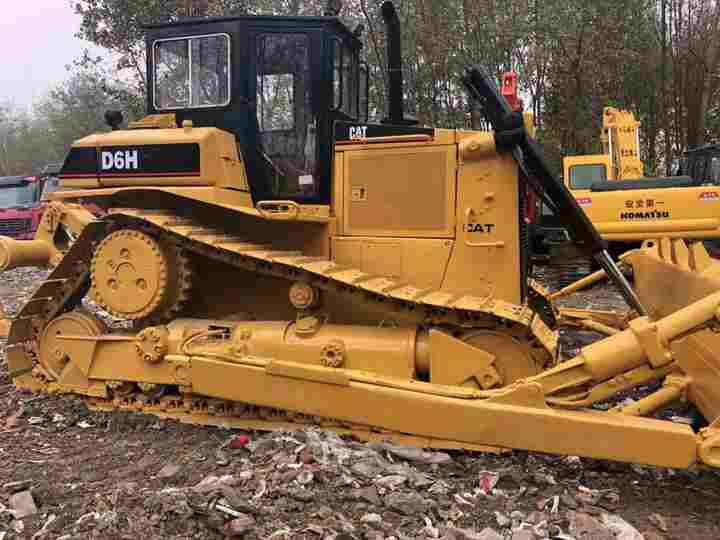 CAT High Quality Used Machinery , Original D6h Cat Bulldozer , Winch Attached Cat Bulldozer - بلدوزر: صور 2 CAT High Quality Used Machinery , Original D6h Cat Bulldozer , Winch Attached Cat Bulldozer - بلدوزر: صور 2