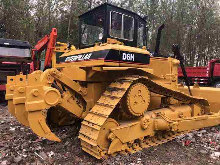 CAT High Quality Used Machinery , Original D6h Cat Bulldozer , Winch Attached Cat Bulldozer - بلدوزر: صور 5 CAT High Quality Used Machinery , Original D6h Cat Bulldozer , Winch Attached Cat Bulldozer - بلدوزر: صور 5