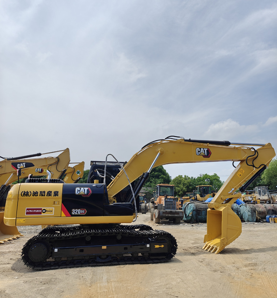 CAT Used Excavator 320D2 Cheap Price Second hand - حفارات زحافة: صور 1 CAT Used Excavator 320D2 Cheap Price Second hand - حفارات زحافة: صور 1