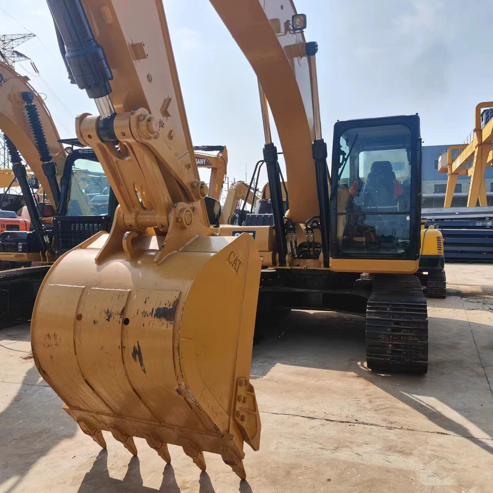 CATERPILLAR Used CAT 320GC Excavator for Sale - آلات البناء: صور 1 CATERPILLAR Used CAT 320GC Excavator for Sale - آلات البناء: صور 1
