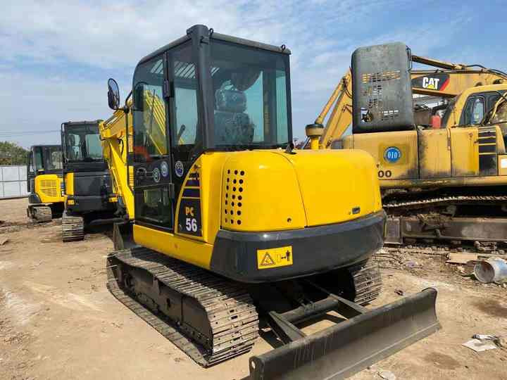 Cheap Used Komatsu PC56 Crawler Excavator with High Efficiency Used Heavy Machinery Komatsu P56 Digger Cheap for Sale - حفارات زحافة: صور 5 Cheap Used Komatsu PC56 Crawler Excavator with High Efficiency Used Heavy Machinery Komatsu P56 Digger Cheap for Sale - حفارات زحافة: صور 5