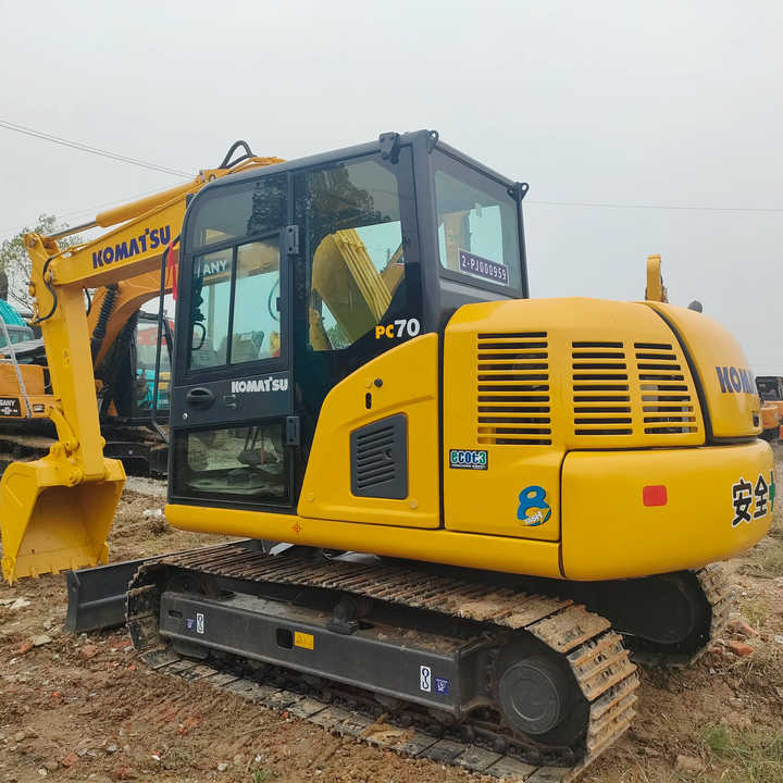 Cheap Used Komatsu PC70-8 Crawler Excavator with High Efficiency Used Heavy Machinery Komatsu PC70-8 Digger Cheap for Sale - حفارات زحافة: صور 2 Cheap Used Komatsu PC70-8 Crawler Excavator with High Efficiency Used Heavy Machinery Komatsu PC70-8 Digger Cheap for Sale - حفارات زحافة: صور 2