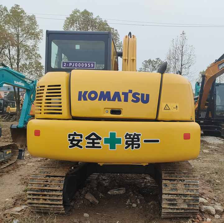 Cheap Used Komatsu PC70-8 Crawler Excavator with High Efficiency Used Heavy Machinery Komatsu PC70-8 Digger Cheap for Sale - حفارات زحافة: صور 5 Cheap Used Komatsu PC70-8 Crawler Excavator with High Efficiency Used Heavy Machinery Komatsu PC70-8 Digger Cheap for Sale - حفارات زحافة: صور 5