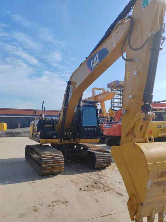 Durable Second Hand Machine Original Used Caterpillar Excavator CAT 330D2 USED 329D2 320D2 325D 315D Excavator - حفارات زحافة: صور 2 Durable Second Hand Machine Original Used Caterpillar Excavator CAT 330D2 USED 329D2 320D2 325D 315D Excavator - حفارات زحافة: صور 2