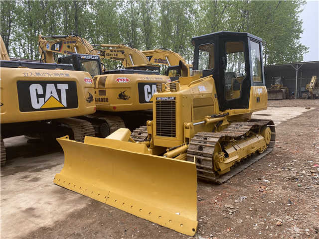 Good Condition Cat Hot Sale Bulldozer D5h D5g D5k D5m D5n D6h D6k D6m D7h D7g D7m - بلدوزر: صور 5 Good Condition Cat Hot Sale Bulldozer D5h D5g D5k D5m D5n D6h D6k D6m D7h D7g D7m - بلدوزر: صور 5