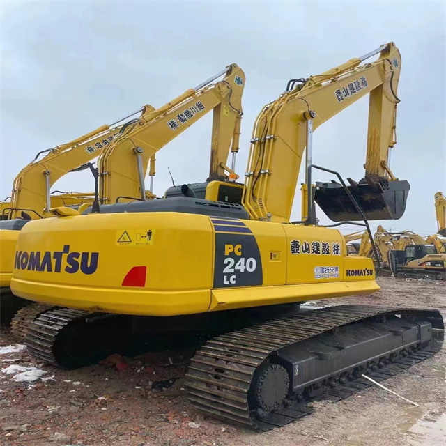 Good Condition Original Used Komatsu Used PC240LC-8 Crawler Excavator Digger Komatsu PC240-8 Used Excavator for Sale - حفارة: صور 2 Good Condition Original Used Komatsu Used PC240LC-8 Crawler Excavator Digger Komatsu PC240-8 Used Excavator for Sale - حفارة: صور 2