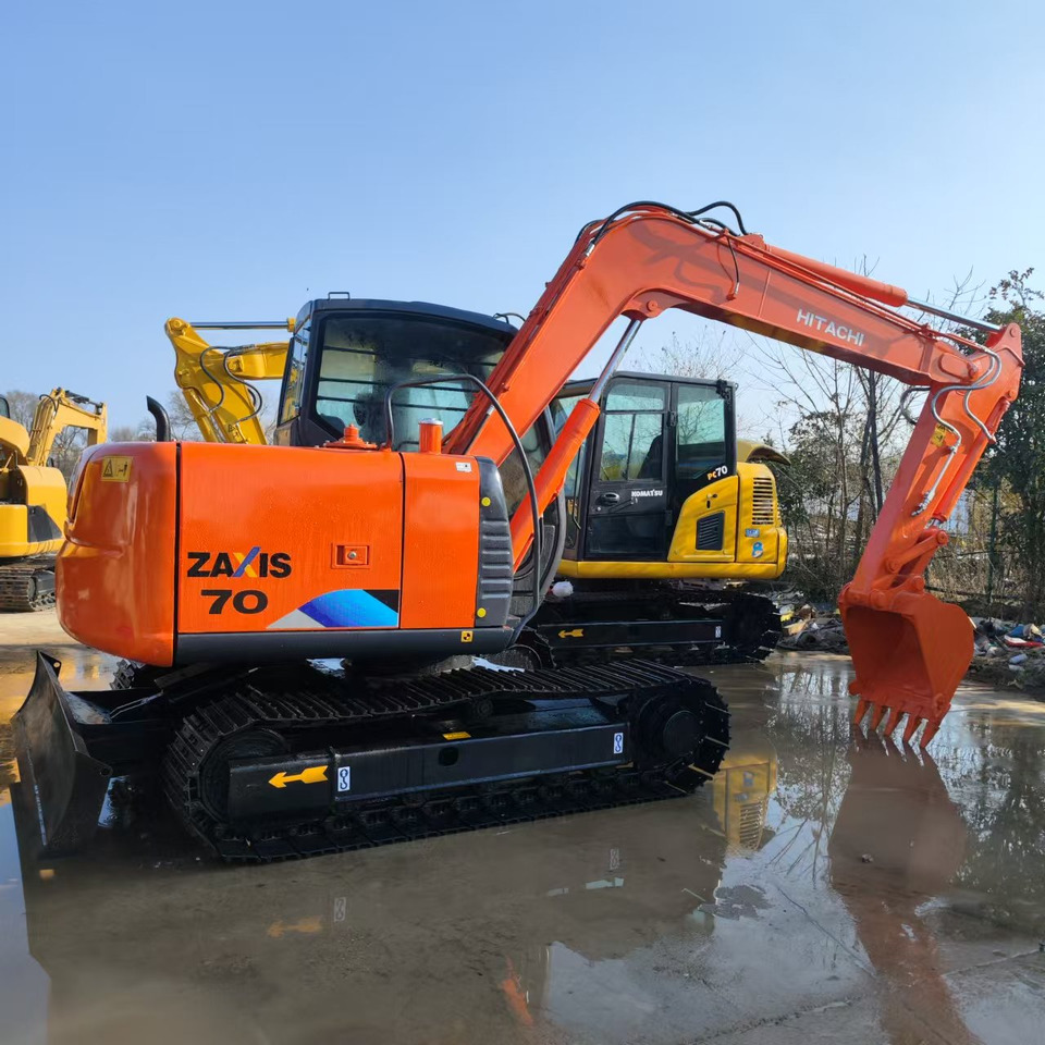 HITACHI ZX70 - حفارة مصغرة: صور 1 HITACHI ZX70 - حفارة مصغرة: صور 1