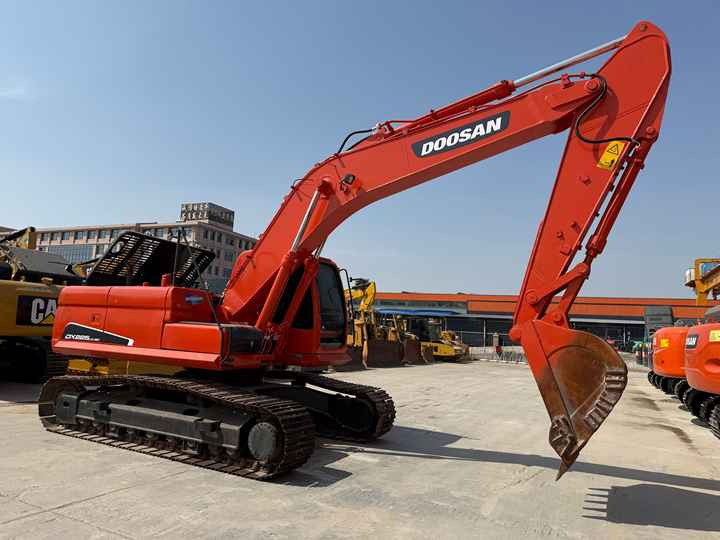 Heavy-Duty Doosan DX225LC-9C Excavator for Mining & Construction - Well-Maintained, Warranty Included - حفارات زحافة: صور 2 Heavy-Duty Doosan DX225LC-9C Excavator for Mining & Construction - Well-Maintained, Warranty Included - حفارات زحافة: صور 2