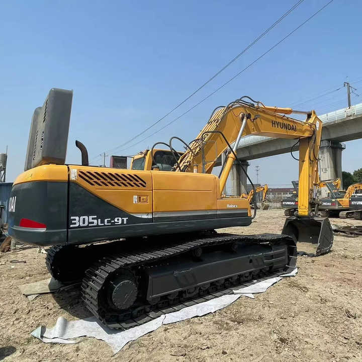 Heavy-Duty Hyundai 305 Excavator for Mining & Construction - Well-Maintained, Warranty Included - حفارات زحافة: صور 1 Heavy-Duty Hyundai 305 Excavator for Mining & Construction - Well-Maintained, Warranty Included - حفارات زحافة: صور 1