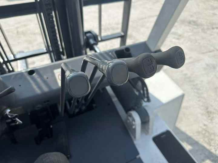 High Quality TCM 7 Ton with Hydraulic Distance Adjustment Used Forklift in Stock Used tcm Forklift 7 Ton Used tcm Fd70 Forklift - رافعة شوكية: صور 4 High Quality TCM 7 Ton with Hydraulic Distance Adjustment Used Forklift in Stock Used tcm Forklift 7 Ton Used tcm Fd70 Forklift - رافعة شوكية: صور 4