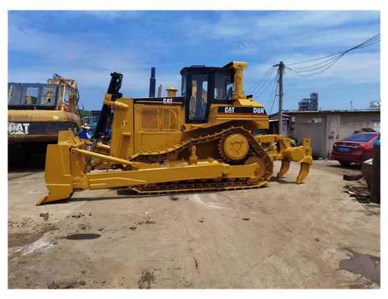 Hot Sale Used Original Japan Cat D8r Bulldozer/Big Dozer D 8 D7 Used D7r Bulldozer - بلدوزر: صور 1 Hot Sale Used Original Japan Cat D8r Bulldozer/Big Dozer D 8 D7 Used D7r Bulldozer - بلدوزر: صور 1