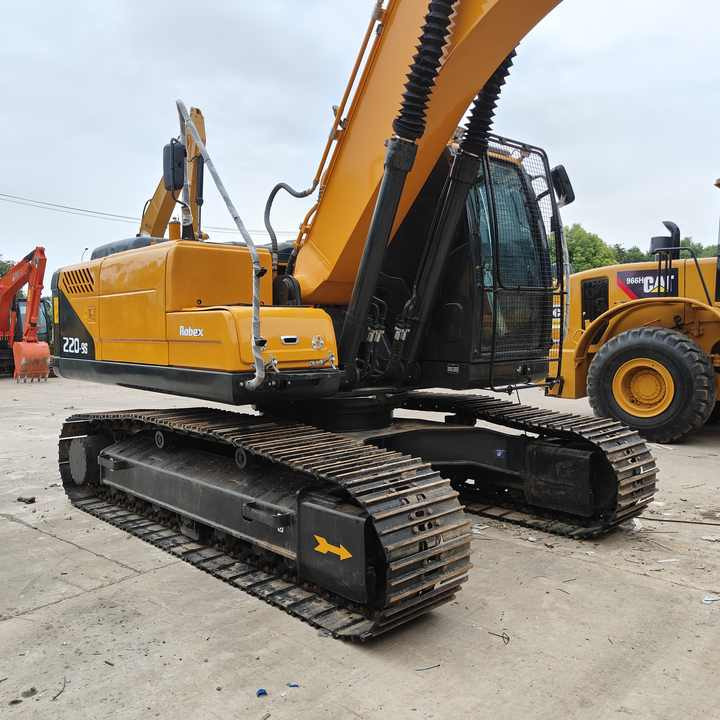 Hyundai Digger 220lc-9s Second Hand Korea Made High Performance Machine Hyundai Excavator for Sale - حفارات زحافة: صور 1 Hyundai Digger 220lc-9s Second Hand Korea Made High Performance Machine Hyundai Excavator for Sale - حفارات زحافة: صور 1
