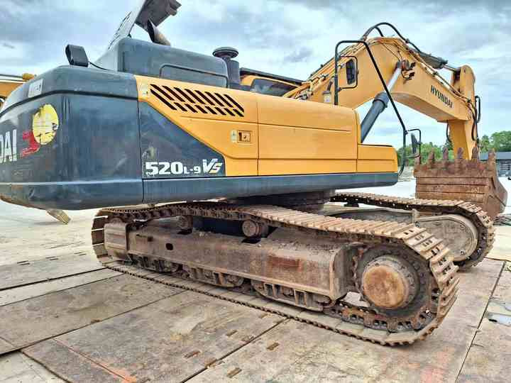 Hyundai Digger 520lvs Second Hand Korea Made High Performance Machine Hyundai Excavator for Sale - حفارات زحافة: صور 2 Hyundai Digger 520lvs Second Hand Korea Made High Performance Machine Hyundai Excavator for Sale - حفارات زحافة: صور 2