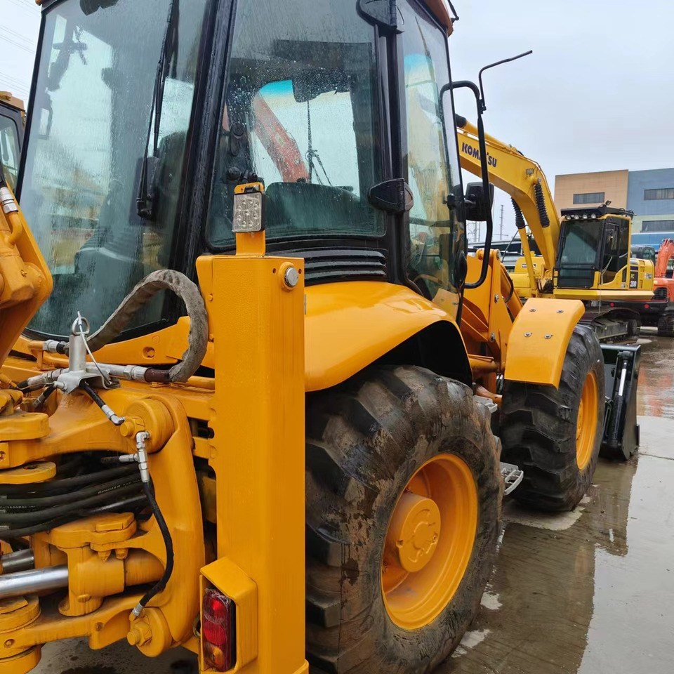 JCB used backhoe JCB4CX high quality - حفار متعدد الاستخدام: صور 3 JCB used backhoe JCB4CX high quality - حفار متعدد الاستخدام: صور 3
