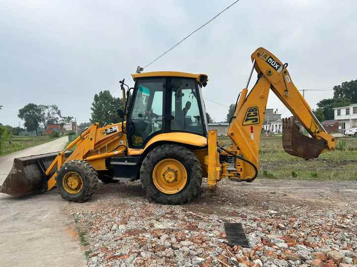 Low Price JCB 3CX Backhoe Loader in Excellent Condition for Sale JCB3CX JCB 4CX Available for Sale - حفار متعدد الاستخدام: صور 3 Low Price JCB 3CX Backhoe Loader in Excellent Condition for Sale JCB3CX JCB 4CX Available for Sale - حفار متعدد الاستخدام: صور 3