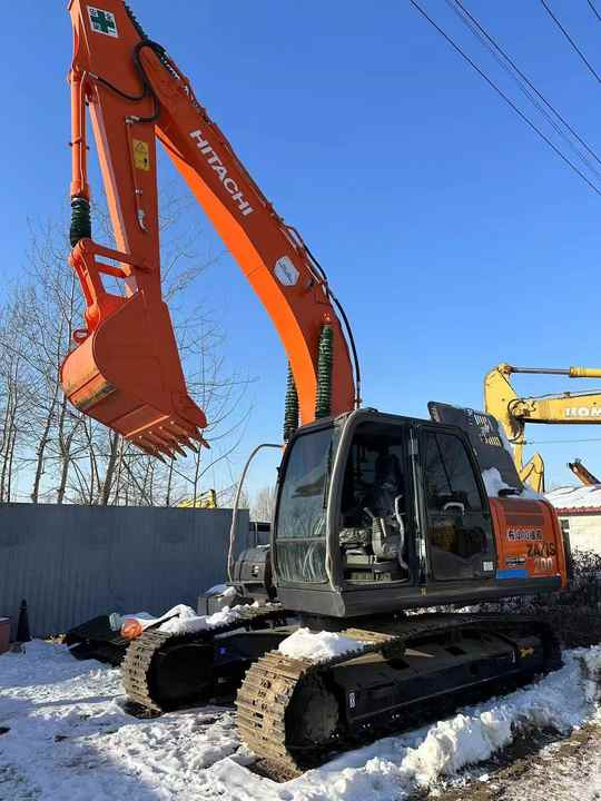 Original Japan Hitachi ZX200-3 Excavator Hitachi Excavator in Low Price for Hot Sale - حفارات زحافة: صور 2 Original Japan Hitachi ZX200-3 Excavator Hitachi Excavator in Low Price for Hot Sale - حفارات زحافة: صور 2
