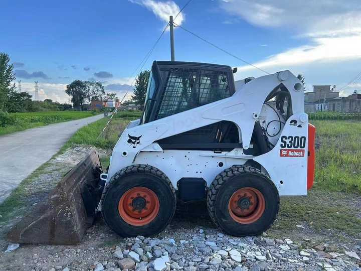 Used Bob Cat Bob Cat S300 Used Mini Skid Steer Wheel Loader Multifunctional Track Loaders Bobcat S300 - اللودر بعجل: صور 4 Used Bob Cat Bob Cat S300 Used Mini Skid Steer Wheel Loader Multifunctional Track Loaders Bobcat S300 - اللودر بعجل: صور 4