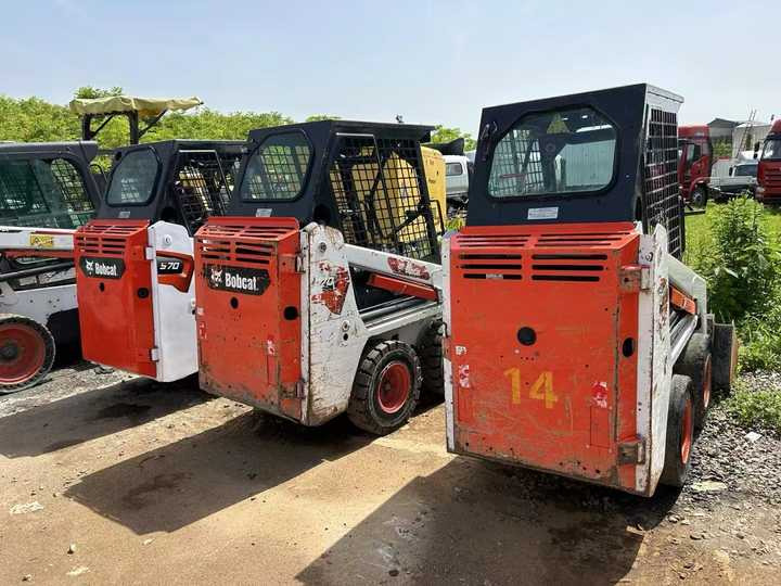 Used Bobcat S70 Skid Teer in Stock Good Condition bobcat S70 S160 185 300 330 Skid Steer for Sale - شيول صغير: صور 4 Used Bobcat S70 Skid Teer in Stock Good Condition bobcat S70 S160 185 300 330 Skid Steer for Sale - شيول صغير: صور 4