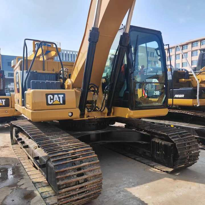 Used CAT 320GC Hydraulic Excavator Caterpillar Multi-Function Used Excavator with Hammer for Construction Project - حفارة: صور 3 Used CAT 320GC Hydraulic Excavator Caterpillar Multi-Function Used Excavator with Hammer for Construction Project - حفارة: صور 3