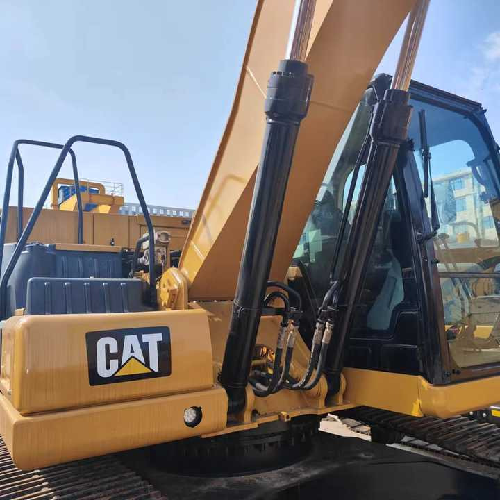 Used CAT 320GC Hydraulic Excavator Caterpillar Multi-Function Used Excavator with Hammer for Construction Project - حفارة: صور 4 Used CAT 320GC Hydraulic Excavator Caterpillar Multi-Function Used Excavator with Hammer for Construction Project - حفارة: صور 4