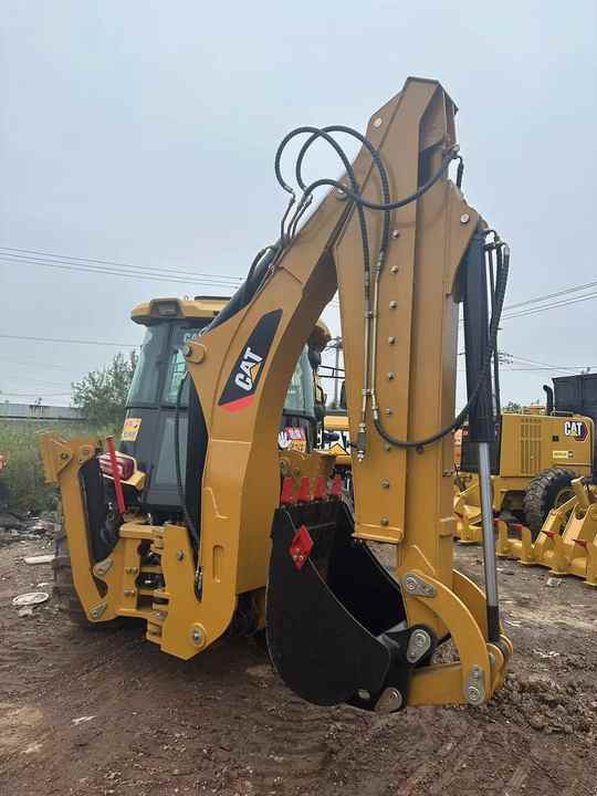 Used Caterpillar CAT 450F Retro Excavator CAT420F Cheap Price for Sale - حفارة: صور 3 Used Caterpillar CAT 450F Retro Excavator CAT420F Cheap Price for Sale - حفارة: صور 3