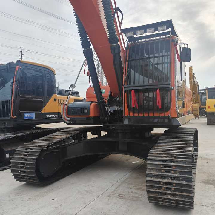 Used Digger DOOSAN DX300 Construction MachineryConstruction Digger Used DOOSAN DX300 Cheap Excavator - حفارات زحافة: صور 3 Used Digger DOOSAN DX300 Construction MachineryConstruction Digger Used DOOSAN DX300 Cheap Excavator - حفارات زحافة: صور 3