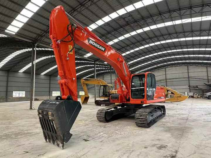 Used Digger Doosan DX225LC-9T Construction Machinery Construction Digger Used Doosan DX225LC-9T Cheap Excavator - حفارات زحافة: صور 2 Used Digger Doosan DX225LC-9T Construction Machinery Construction Digger Used Doosan DX225LC-9T Cheap Excavator - حفارات زحافة: صور 2