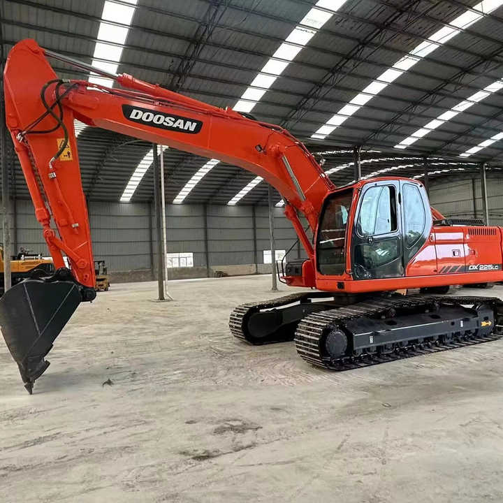 Used Digger Doosan DX225LC-9T Construction Machinery Construction Digger Used Doosan DX225LC-9T Cheap Excavator - حفارات زحافة: صور 1 Used Digger Doosan DX225LC-9T Construction Machinery Construction Digger Used Doosan DX225LC-9T Cheap Excavator - حفارات زحافة: صور 1