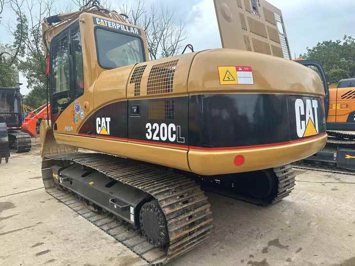 Used Excavator CAT 320C Second Hand Highly Competitive Digging Machine 325C 330C for Sale - حفارات زحافة: صور 2 Used Excavator CAT 320C Second Hand Highly Competitive Digging Machine 325C 330C for Sale - حفارات زحافة: صور 2