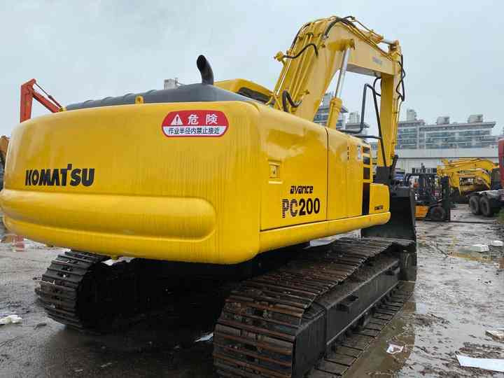 Used Good Quality Japan Original PC200-6 in Good Condition PC200-6 Komatsu - حفارات زحافة: صور 3 Used Good Quality Japan Original PC200-6 in Good Condition PC200-6 Komatsu - حفارات زحافة: صور 3