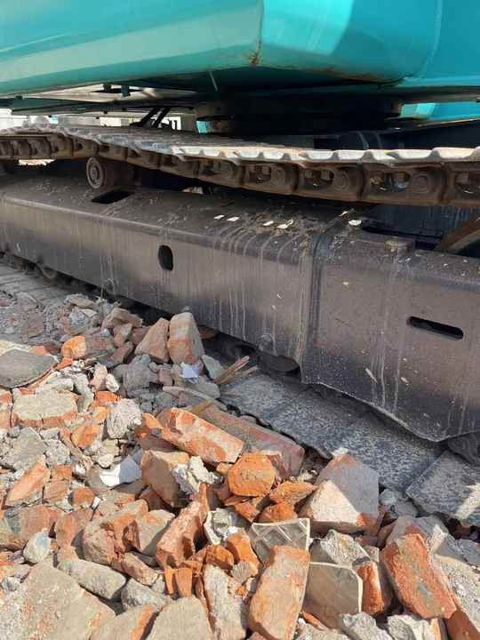 Used High-quality Original Japan Kobelco SK60 Crawler Excavator in Hefei - حفارة: صور 5 Used High-quality Original Japan Kobelco SK60 Crawler Excavator in Hefei - حفارة: صور 5