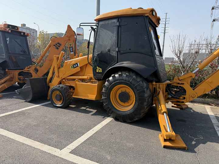 Used Hydraulic Backhoe Loader JCB3CX 7t in Good Condition Cheap Price in Stock Jcb 3cx 4cx 4cx Loader in Hefei for Sale - حفار متعدد الاستخدام: صور 4 Used Hydraulic Backhoe Loader JCB3CX 7t in Good Condition Cheap Price in Stock Jcb 3cx 4cx 4cx Loader in Hefei for Sale - حفار متعدد الاستخدام: صور 4